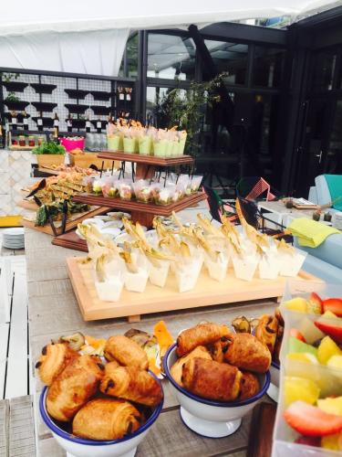 1463001232872-Brunch.jpg