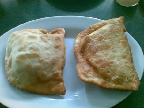 20091101_030_Las_Deliciosas_-_Empanadas_Ostion_Queso_y_Pino_de_Loco.jpg