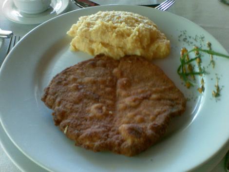 20100111_001_San_Marco_-_Albacora_apanada_con_Polenta.jpg