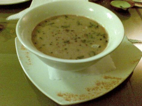 20100427_008_sopa_curry_de_pollo_-_Gus-Tai.jpg