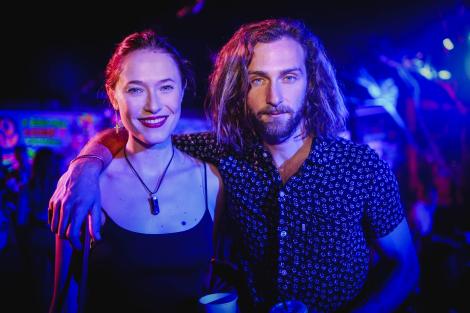 BULLEIT_-_EL_WOODY_-_Soleil_Andrade_Jake_Sheehan_02.jpg